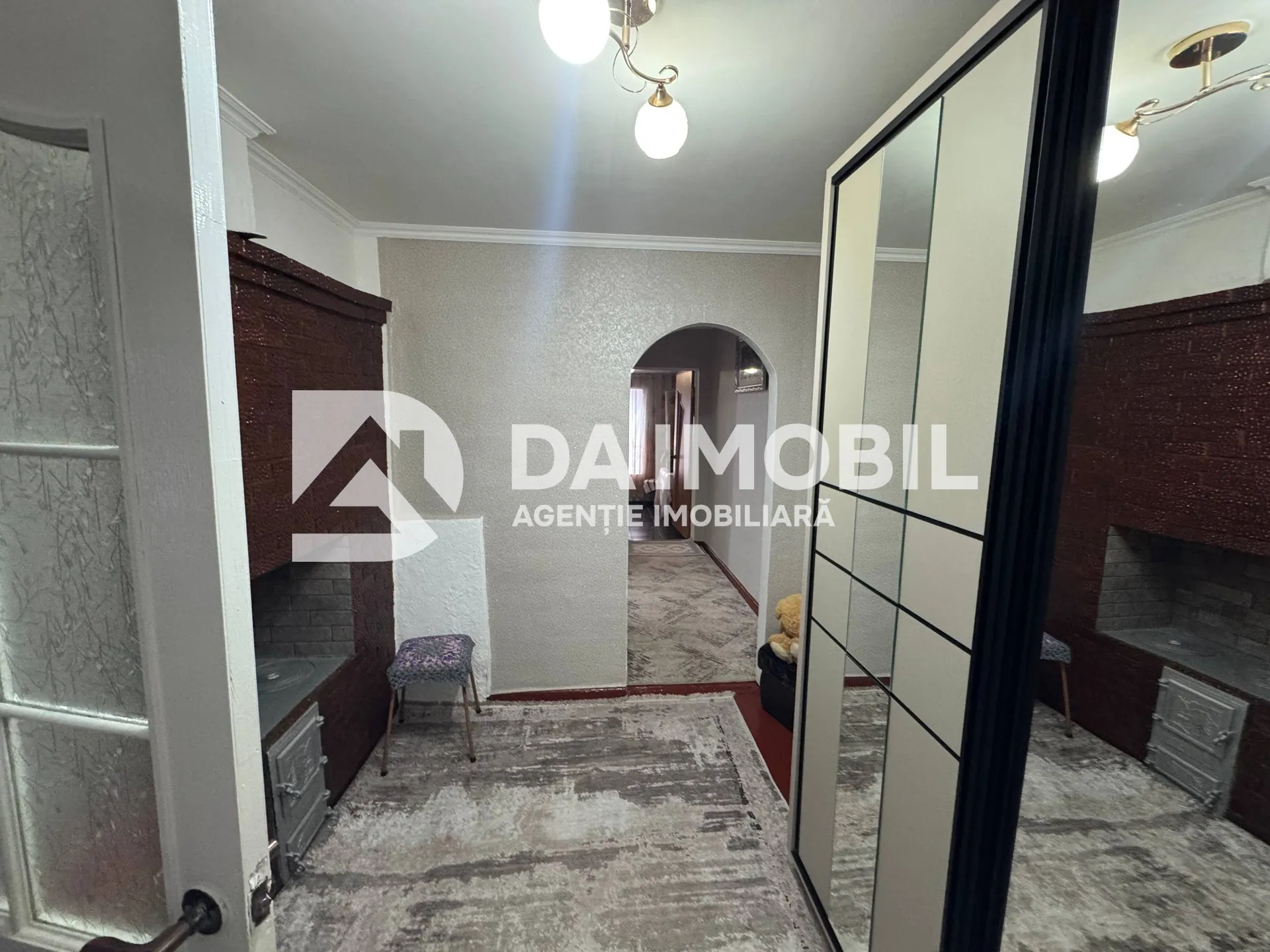 Se vinde apartament la parter \ zona Valincea — 4